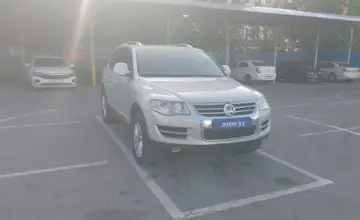 Volkswagen Touareg 2007 года за 7 400 000 тг. в Алматы фото 2