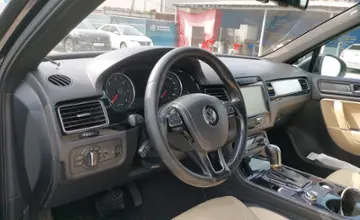 Volkswagen Touareg 2010 года за 9 500 000 тг. в Шымкент фото 5
