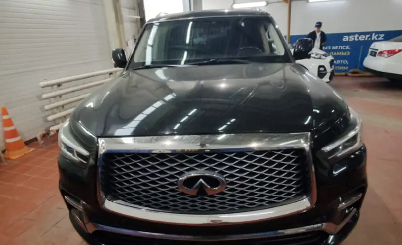 Infiniti QX80 2021 года за 32 000 000 тг. в Астана фото 2
