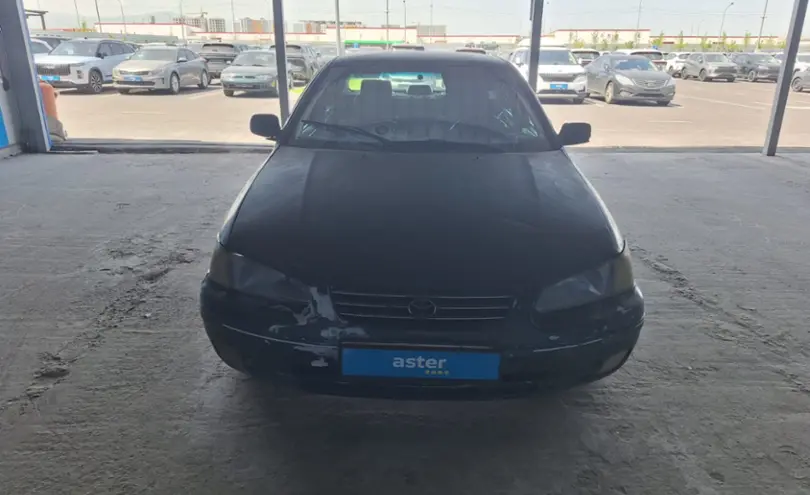 Toyota Camry 1998 года за 1 500 000 тг. в Алматы фото 2