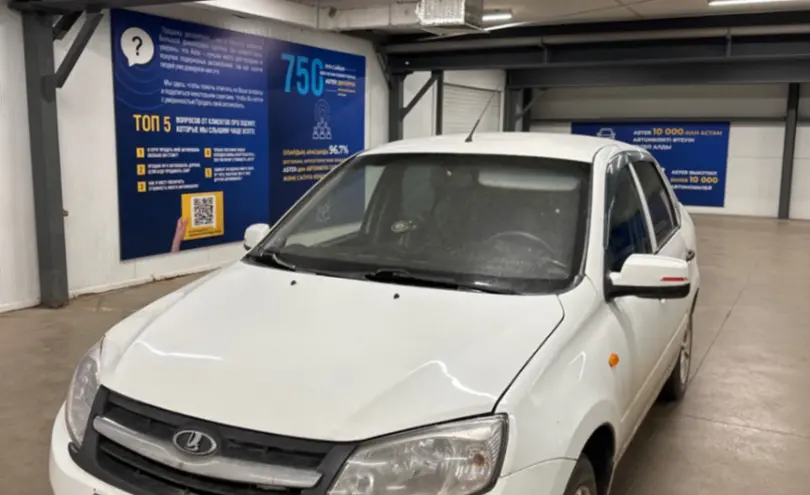 LADA (ВАЗ) Granta 2013 года за 1 300 000 тг. в Астана