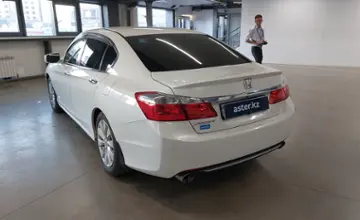 Honda Accord 2013 года за 6 800 000 тг. в Астана фото 4