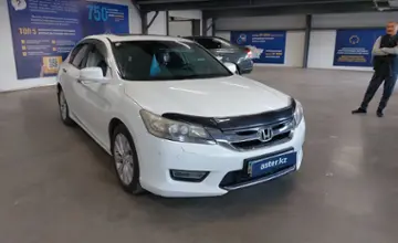 Honda Accord 2013 года за 6 800 000 тг. в Астана фото 2