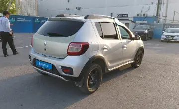 Renault Sandero 2017 года за 3 000 000 тг. в Шымкент фото 3