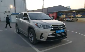 Toyota Highlander 2016 года за 13 500 000 тг. в Шымкент фото 2