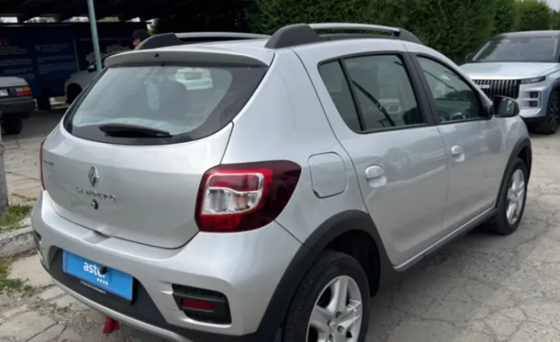 Renault Sandero 2018 года за 6 500 000 тг. в Талдыкорган фото 5