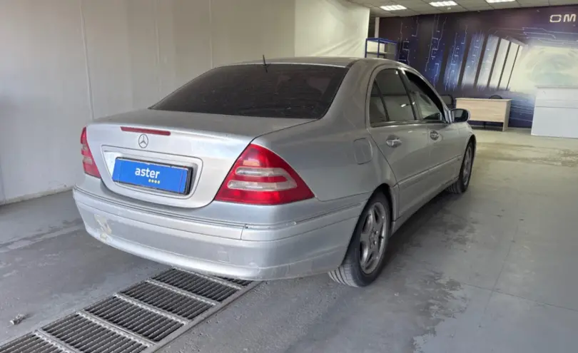 Mercedes-Benz C-Класс 2001 года за 2 500 000 тг. в Павлодар фото 5