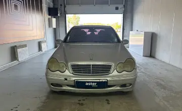 Mercedes-Benz C-Класс 2001 года за 2 500 000 тг. в Павлодар фото 2