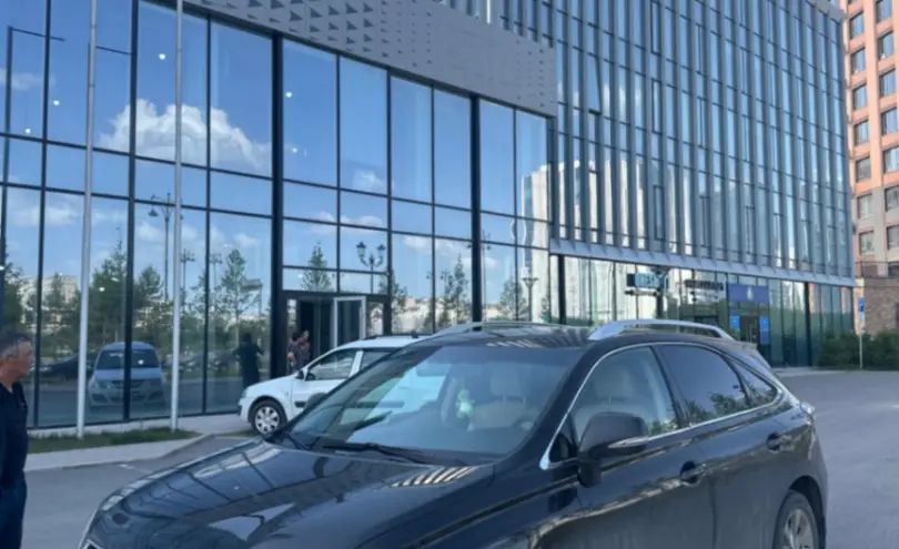 Lexus RX 2012 года за 10 000 000 тг. в Астана