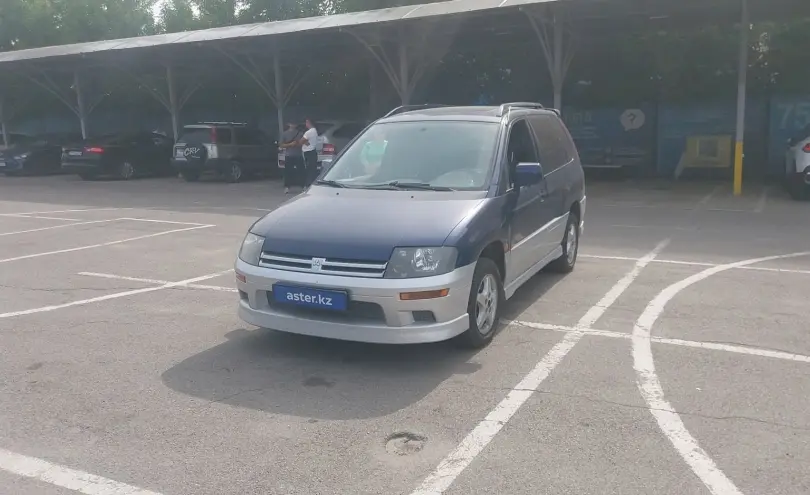 Mitsubishi Space Runner 2000 года за 2 500 000 тг. в Алматы