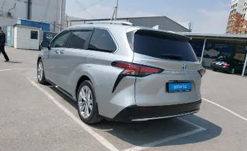 Toyota Sienna 2022 года за 28 000 000 тг. в Шымкент фото 4