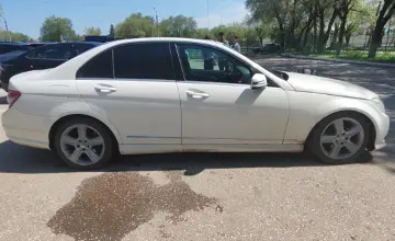Mercedes-Benz C-Класс 2010 года за 3 500 000 тг. в Актобе фото 4
