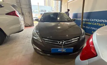 Hyundai Solaris 2015 года за 5 500 000 тг. в Астана фото 2