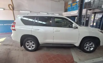 Toyota Land Cruiser Prado 2015 года за 18 000 000 тг. в Астана фото 4