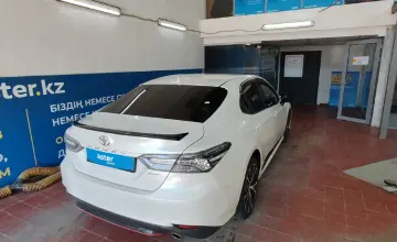 Toyota Camry 2020 года за 13 000 000 тг. в Астана