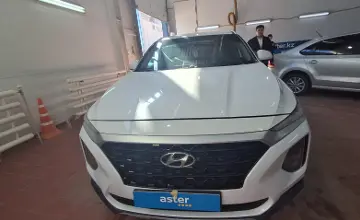 Hyundai Santa Fe 2020 года за 11 000 000 тг. в Астана фото 2