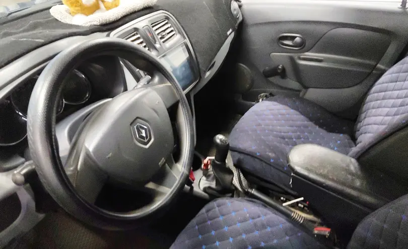 Renault Sandero 2015 года за 3 500 000 тг. в Астана фото 5