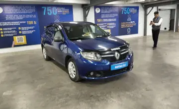 Renault Sandero 2015 года за 3 500 000 тг. в Астана фото 2
