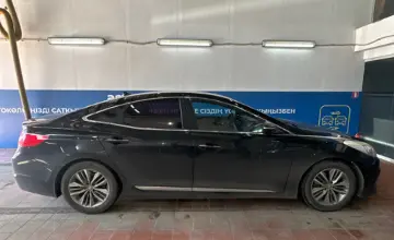 Hyundai Grandeur 2015 года за 7 700 000 тг. в Астана фото 4