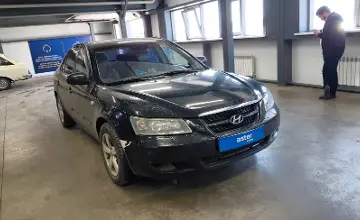 Hyundai Sonata 2005 года за 2 200 000 тг. в Астана фото 2