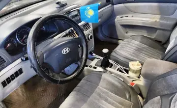 Hyundai Sonata 2005 года за 2 200 000 тг. в Астана фото 5