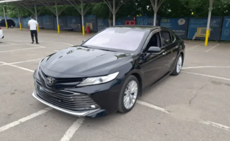 Toyota Camry 2019 года за 12 500 000 тг. в Алматы