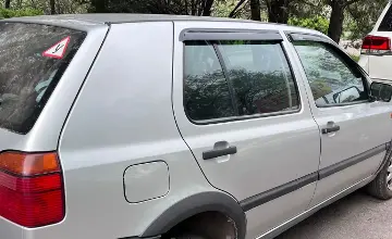 Volkswagen Golf 1993 года за 1 800 000 тг. в Алматы фото 3