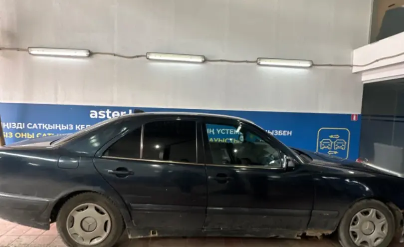 Mercedes-Benz E-Класс 2001 года за 2 500 000 тг. в Астана фото 4