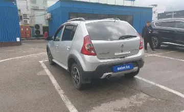 Renault Sandero 2014 года за 3 500 000 тг. в Алматы фото 4