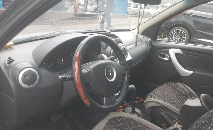 Renault Sandero 2014 года за 3 500 000 тг. в Алматы фото 5