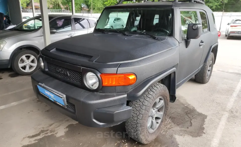 Toyota FJ Cruiser 2007 года за 14 800 000 тг. в Алматы
