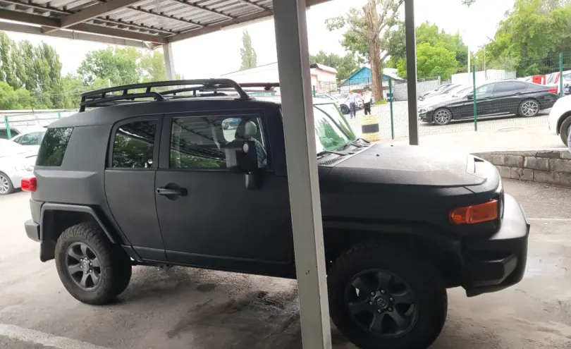 Toyota FJ Cruiser 2007 года за 14 800 000 тг. в Алматы фото 4