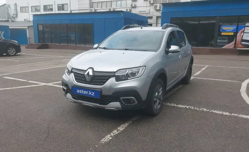 Renault Sandero 2020 года за 3 500 000 тг. в Алматы