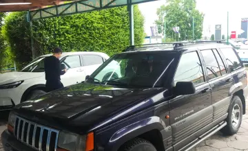 Jeep Grand Cherokee 1997 года за 4 500 000 тг. в Талдыкорган фото 1