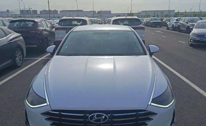 Hyundai Sonata 2023 года за 13 000 000 тг. в Алматы фото 2