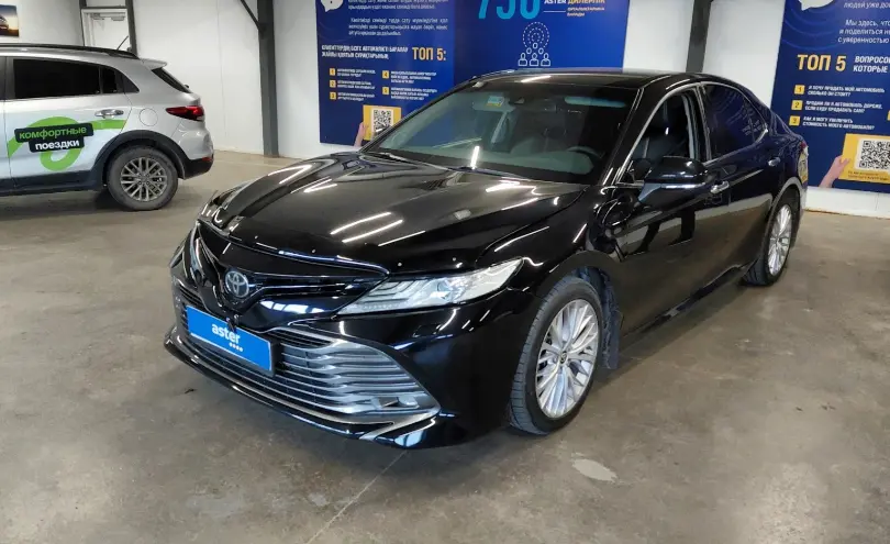 Toyota Camry 2020 года за 13 000 000 тг. в Астана