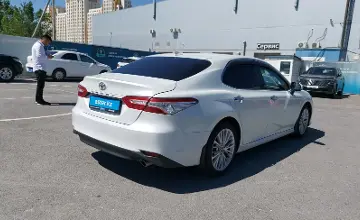 Toyota Camry 2018 года за 14 000 000 тг. в Шымкент фото 3