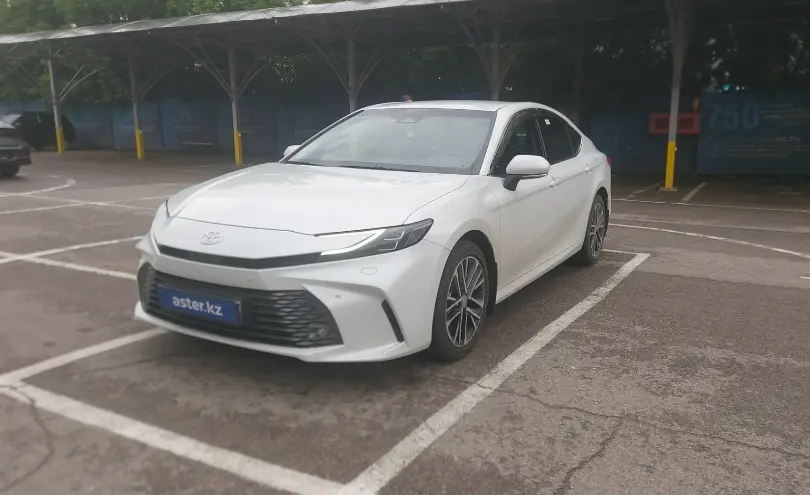Toyota Camry 2025 года за 20 500 000 тг. в Алматы
