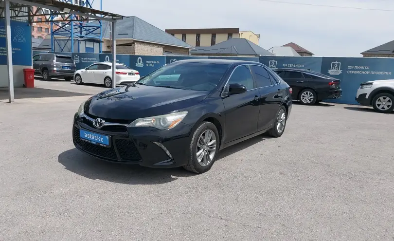 Toyota Camry 2015 года за 8 300 000 тг. в Шымкент