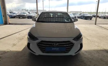 Hyundai Elantra 2018 года за 5 000 000 тг. в Алматы фото 2