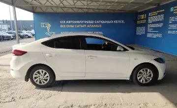 Hyundai Elantra 2018 года за 5 000 000 тг. в Алматы фото 4