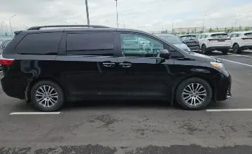 Toyota Sienna 2017 года за 16 850 000 тг. в Алматы фото 4