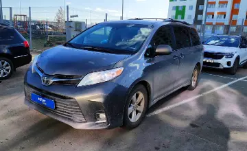 Toyota Sienna 2018 года за 14 500 000 тг. в Астана фото 1