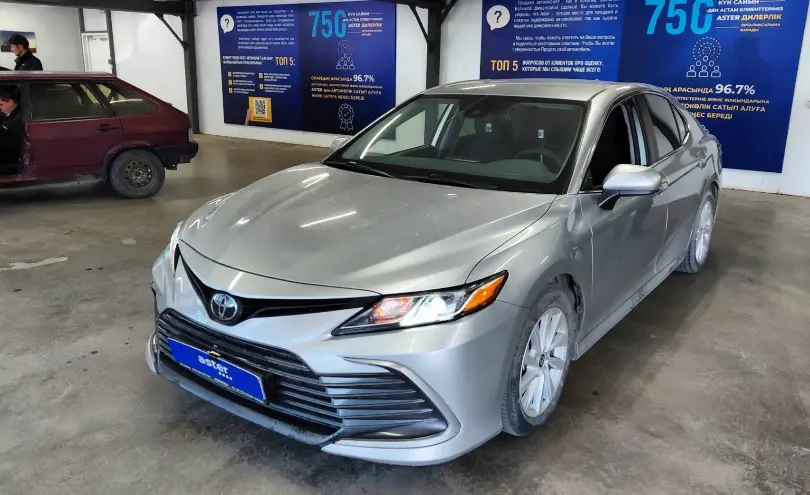 Toyota Camry 2022 года за 13 000 000 тг. в Астана