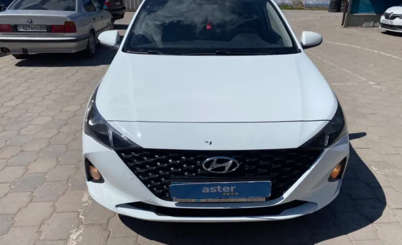 Hyundai Accent 2020 года за 7 200 000 тг. в Караганда фото 2
