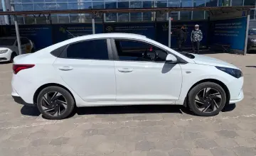 Hyundai Accent 2020 года за 7 200 000 тг. в Караганда фото 4