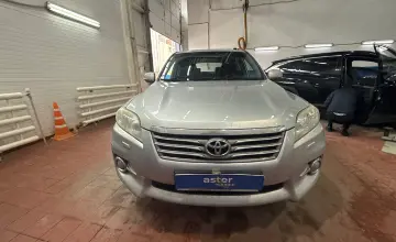 Toyota RAV4 2011 года за 9 000 000 тг. в Астана фото 2