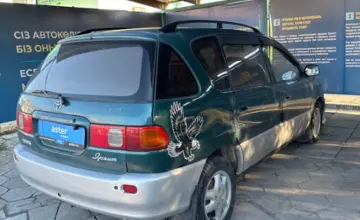 Toyota Ipsum 1997 года за 2 300 000 тг. в Талдыкорган