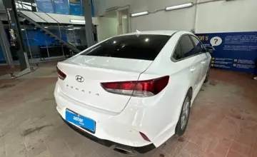Hyundai Sonata 2019 года за 8 500 000 тг. в Астана