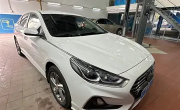Hyundai Sonata 2019 года за 8 500 000 тг. в Астана фото 3